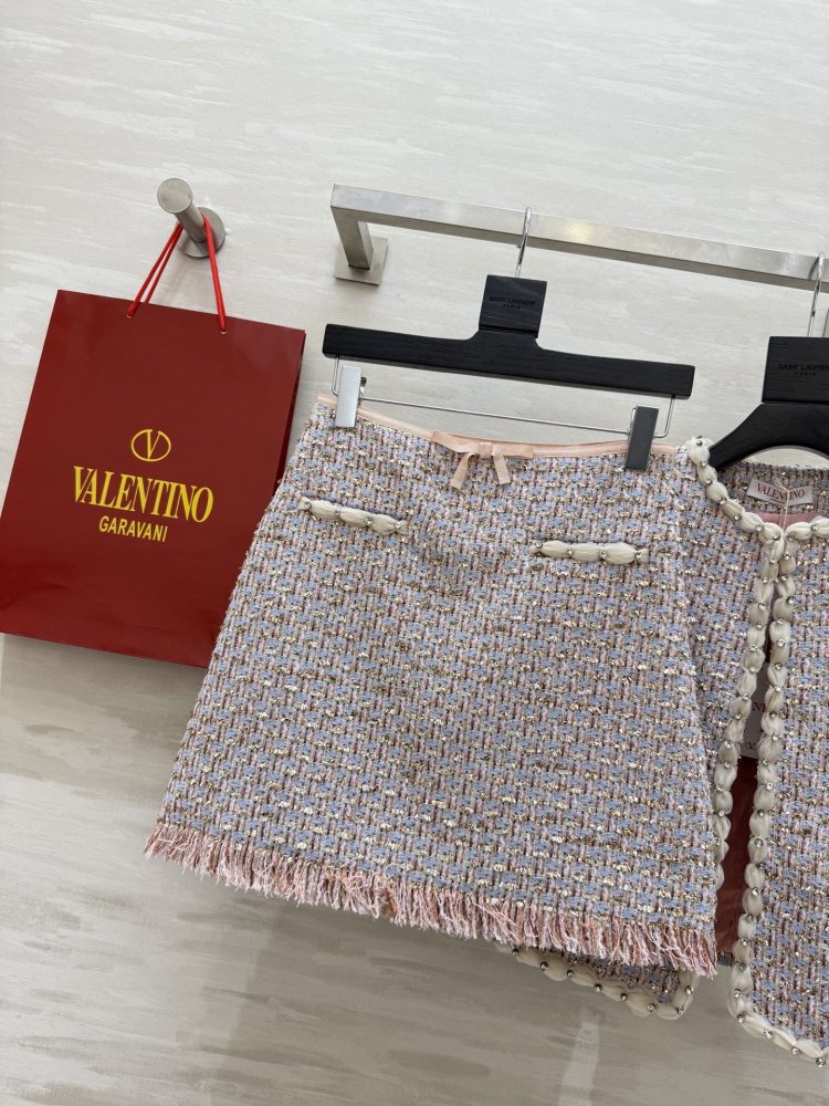 Костюм твидовый женский фото 5