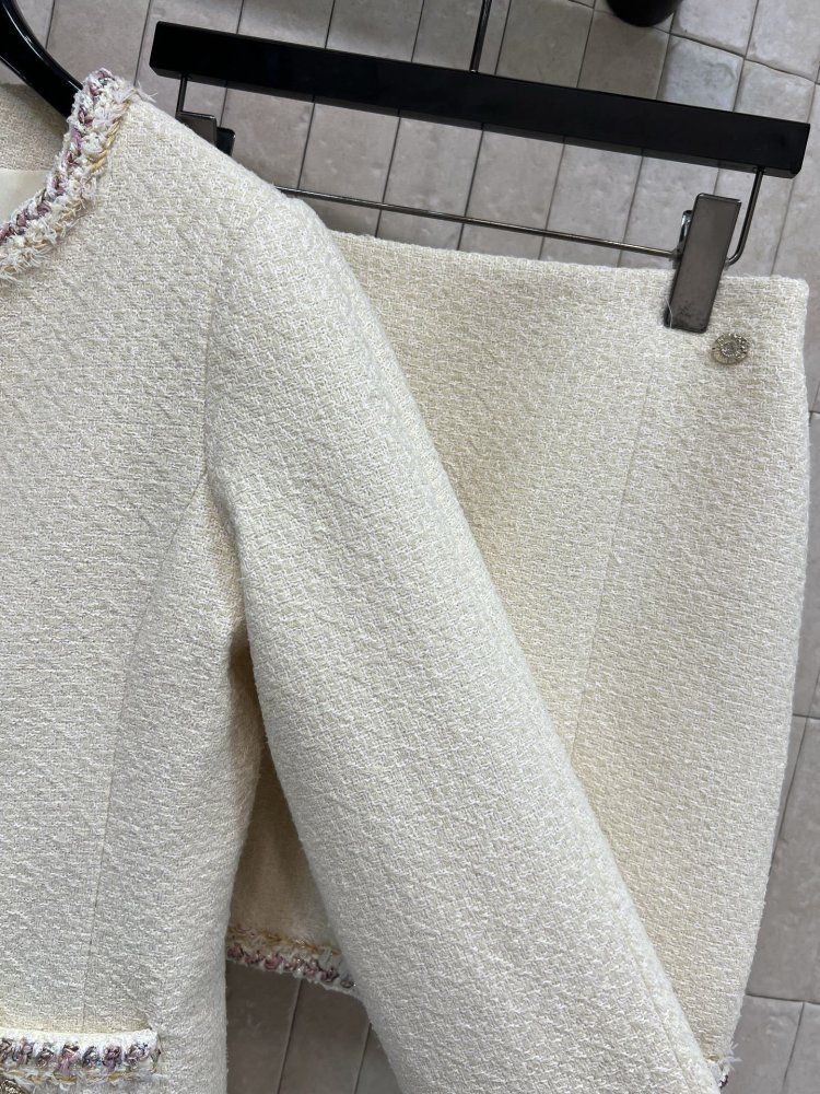 Костюм твидовый женский фото 6