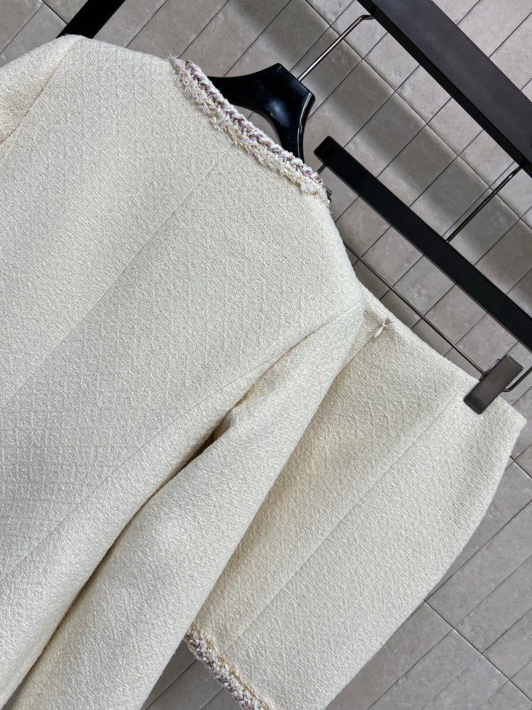 Костюм твидовый женский фото 8