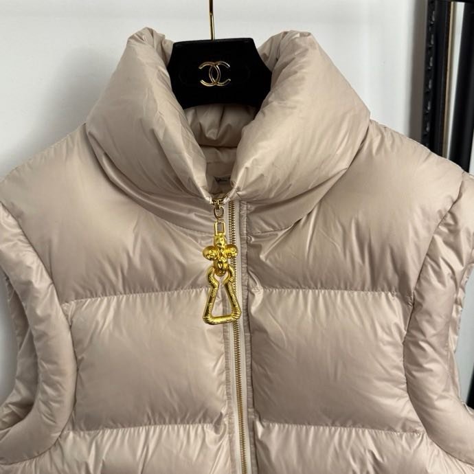 Костюм жіночий з трьох предметів фото 3