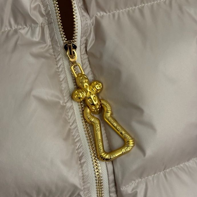 Костюм жіночий з трьох предметів фото 6