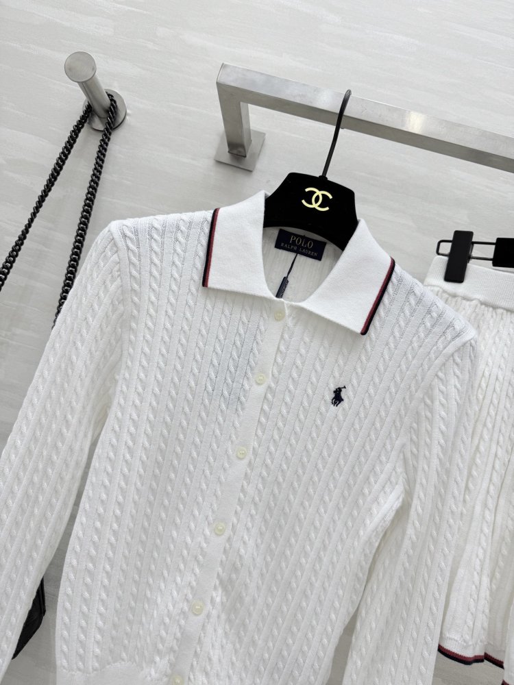 Костюм женский (кофта и юбка) фото 2