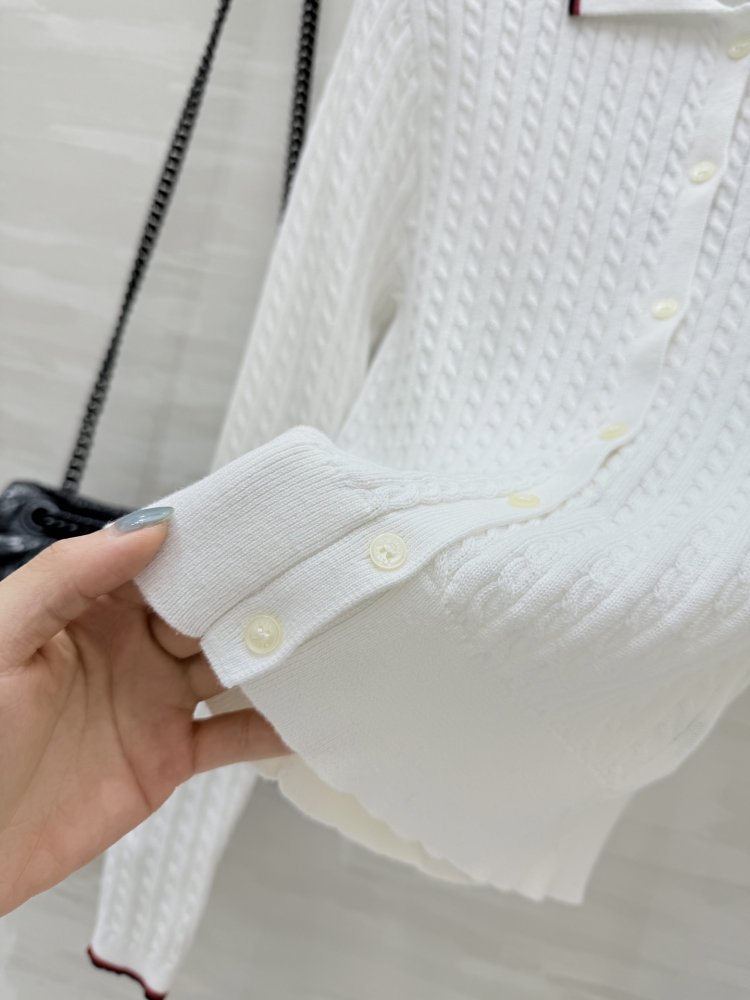 Костюм женский (кофта и юбка) фото 4