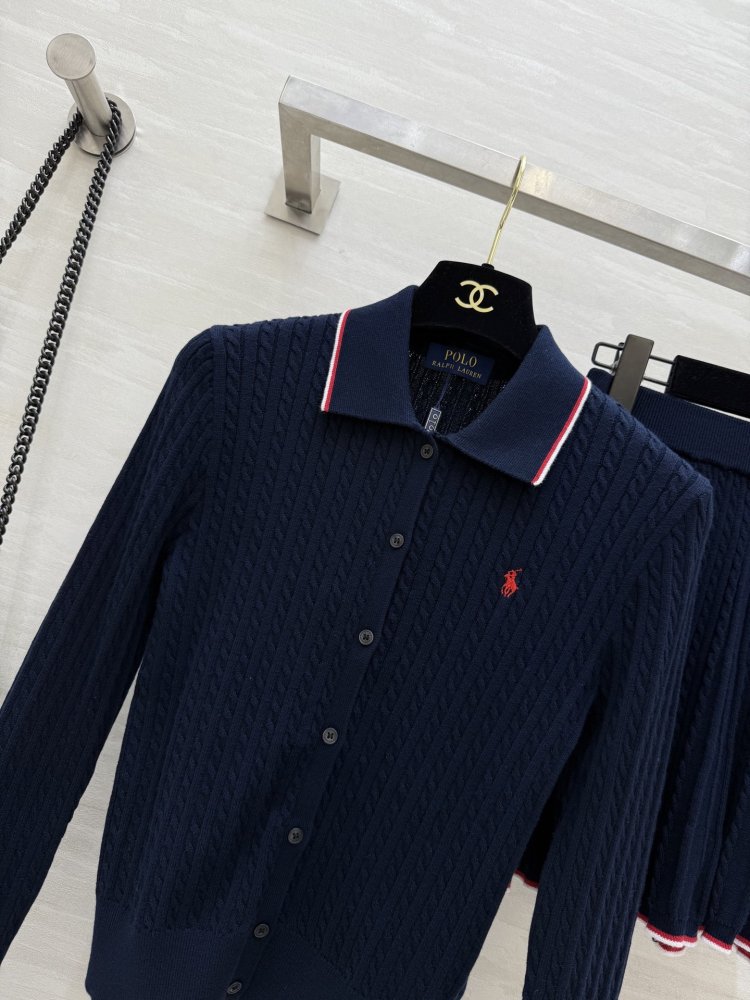 Костюм женский (кофта и юбка) фото 5