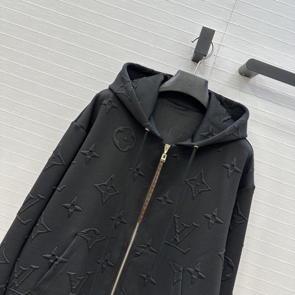 Costume female (blouse on lightning and pants) фото 3