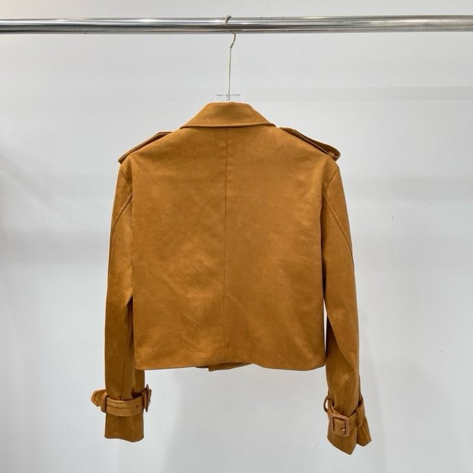 Костюм женский (кожаная куртка и юбка) фото 7