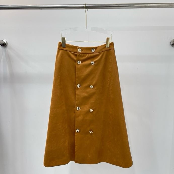 Костюм женский (кожаная куртка и юбка) фото 9