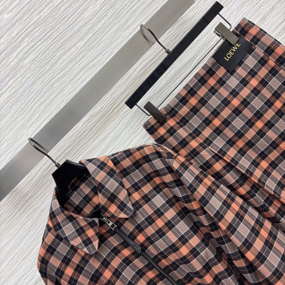 Costume female (jacket and skirt) фото 4