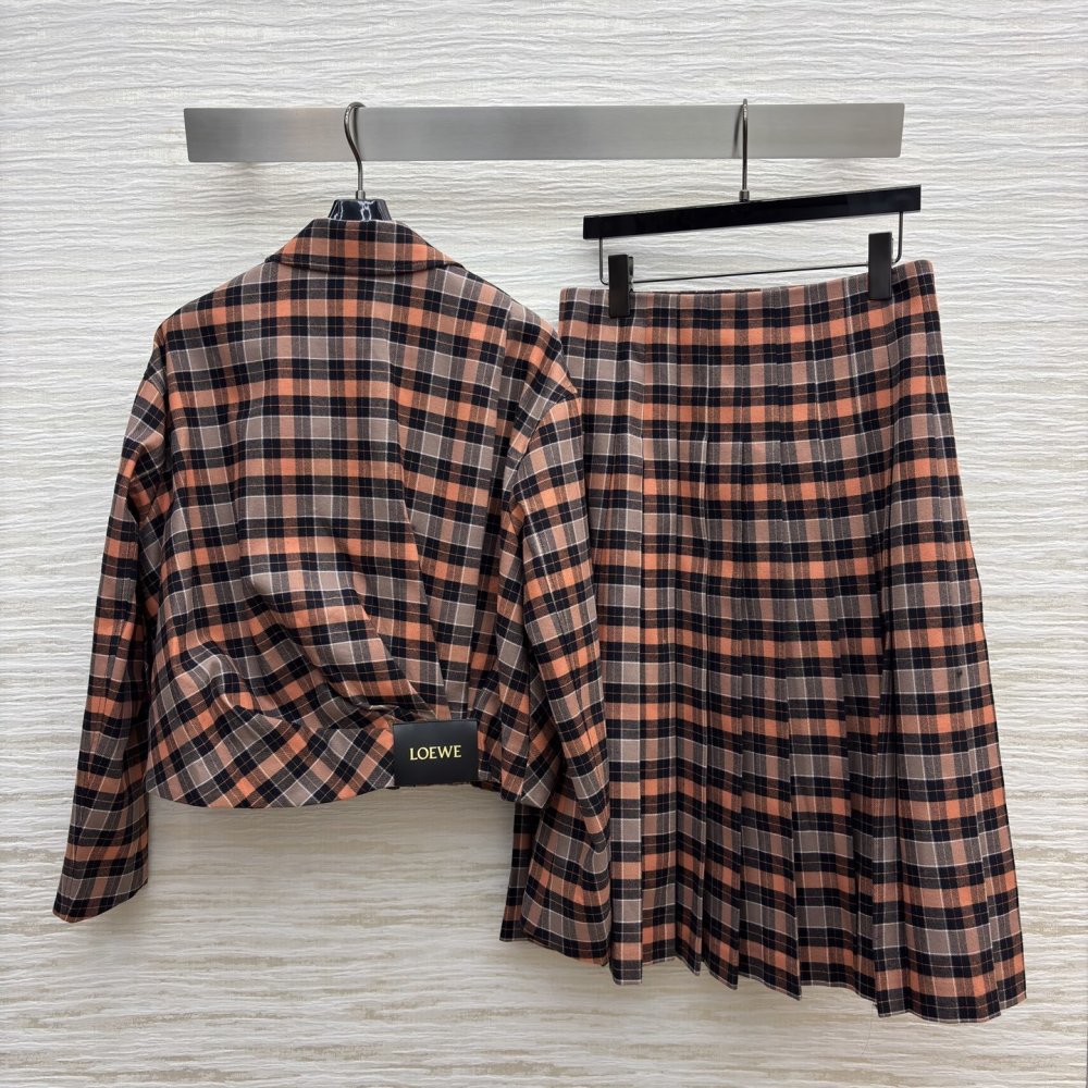 Costume female (jacket and skirt) фото 8