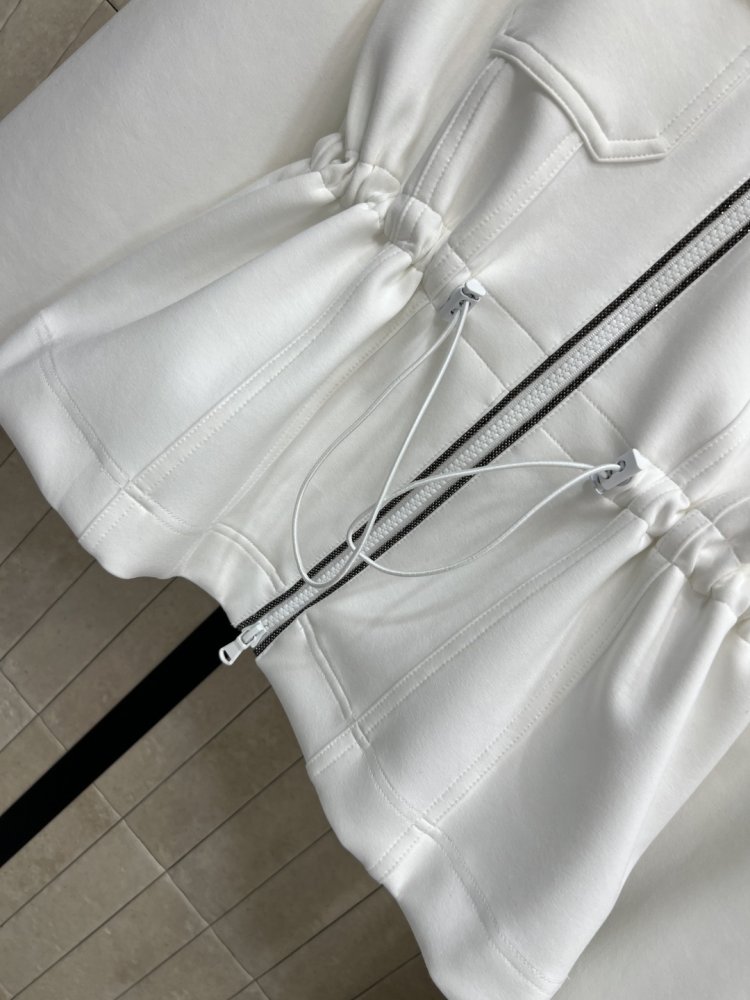 Костюм женский (куртки с капюшоном и штаны спортивные) фото 3