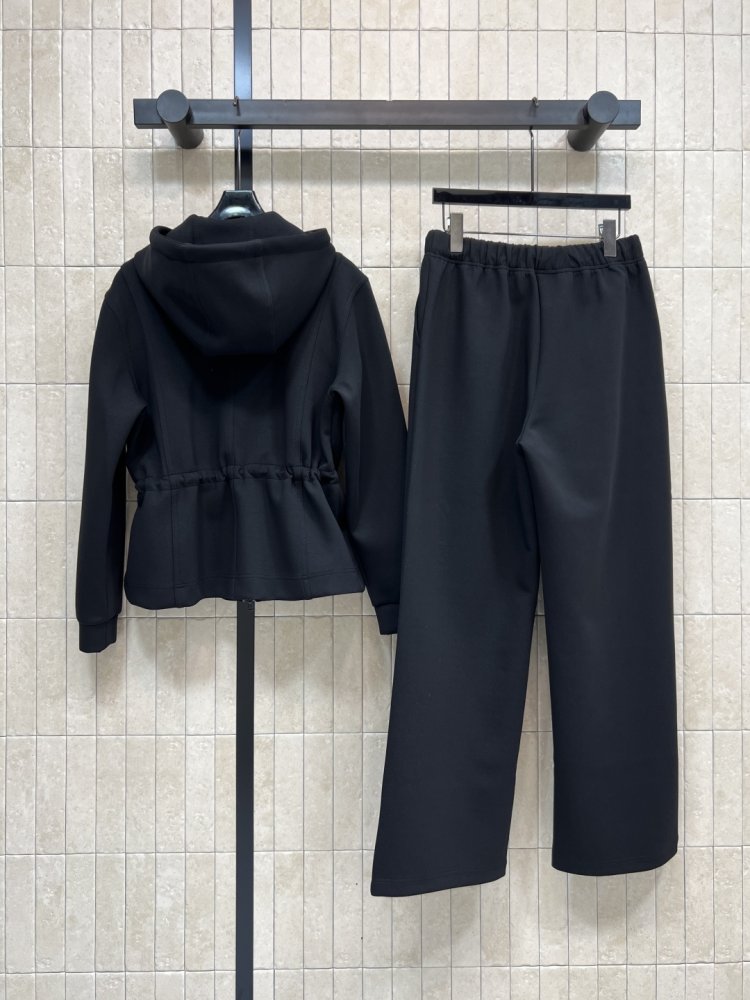 Костюм женский (куртки с капюшоном и штаны спортивные) фото 7
