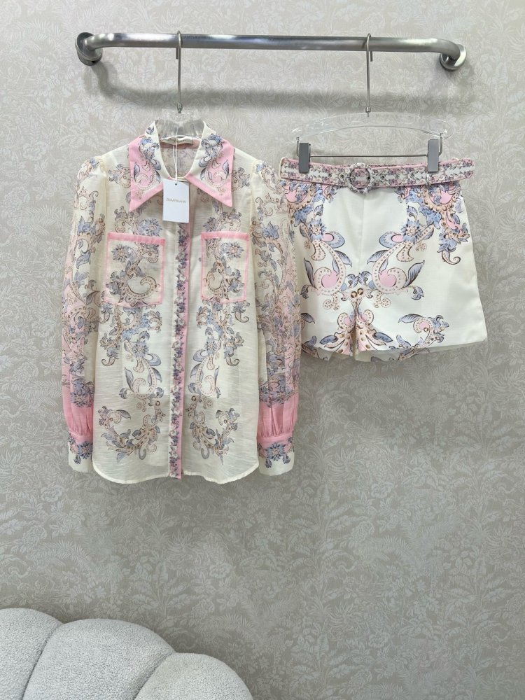 Costume female (linen shirt and shorts)