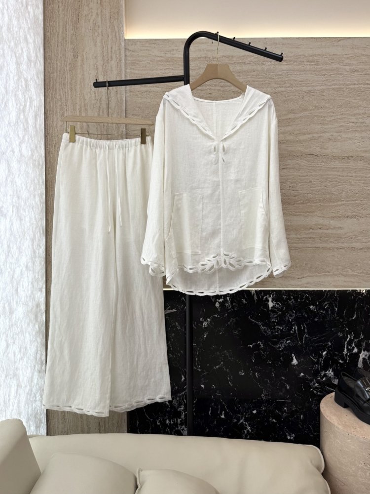 Costume female linen