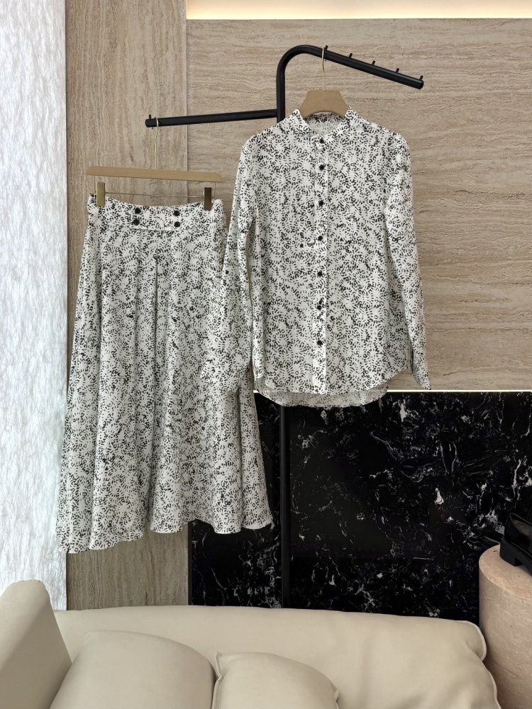 Costume female linen