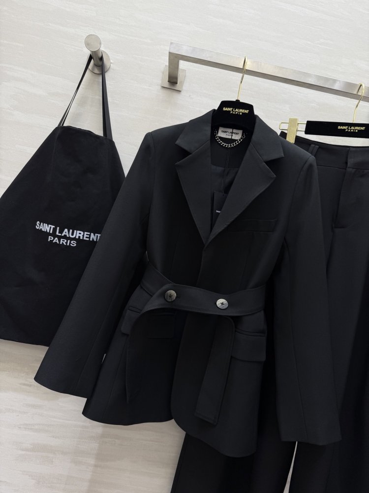 Костюм жіночий (піджак і брюки) фото 5