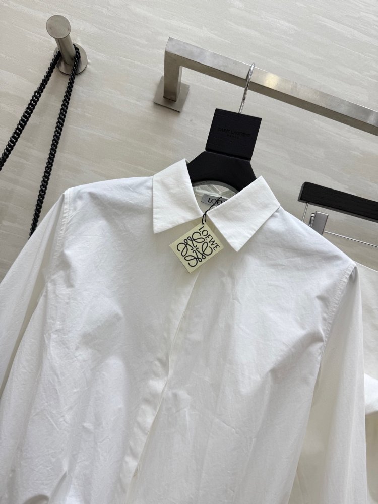 Костюм женский (рубашка и юбка) фото 2