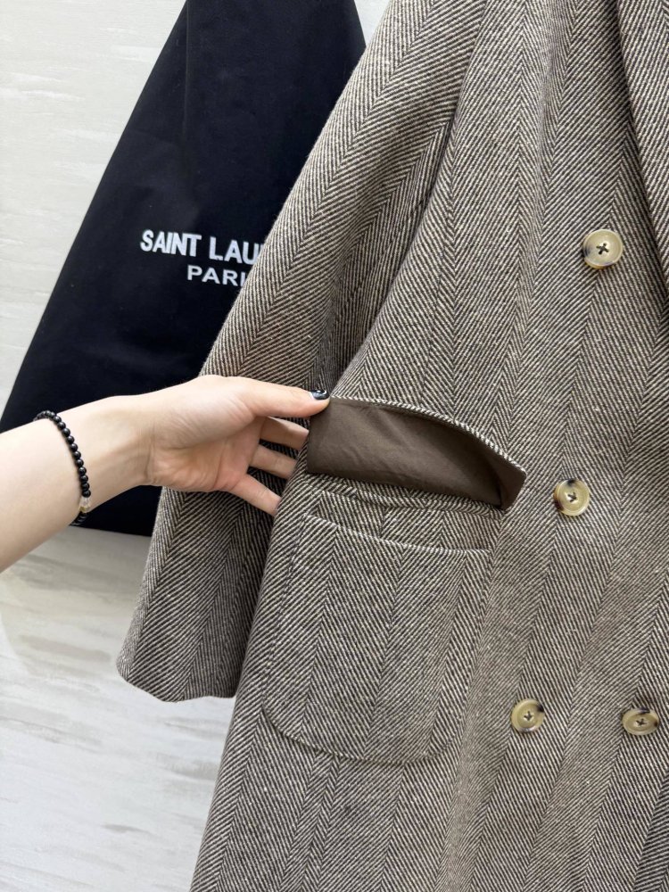 Costume female (wool coat and pants) фото 3