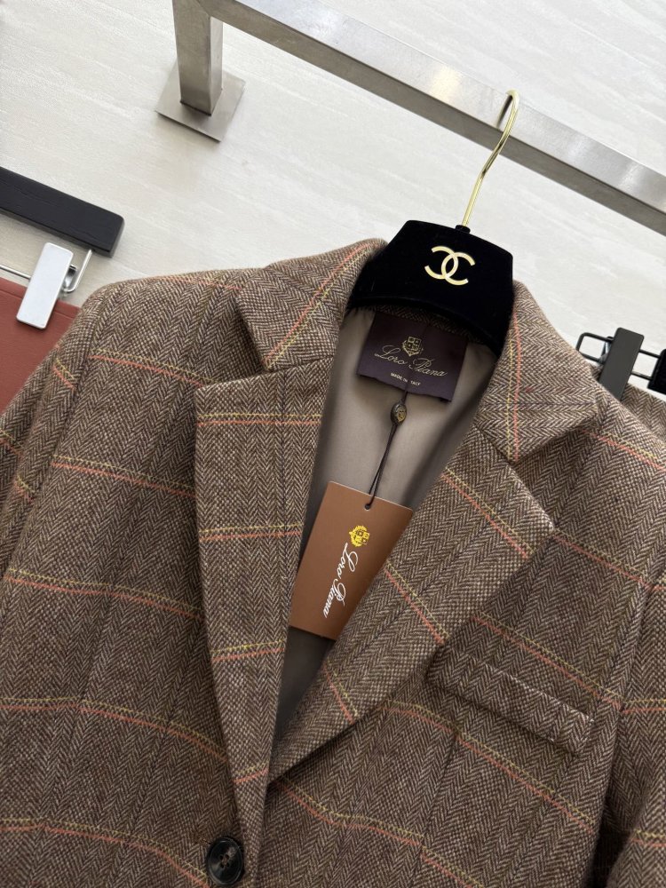 Costume female (wool coat and skirt) фото 3