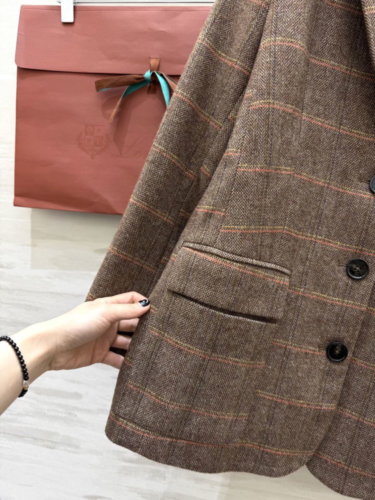 Costume female (wool coat and skirt) фото 7