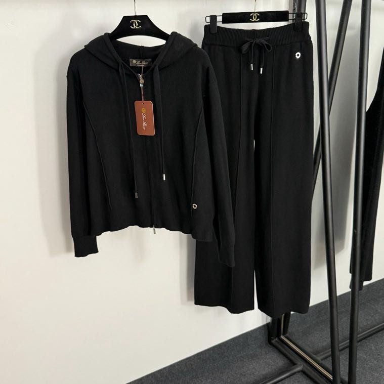 Костюм жіночий (толстовка і брюки) фото 2