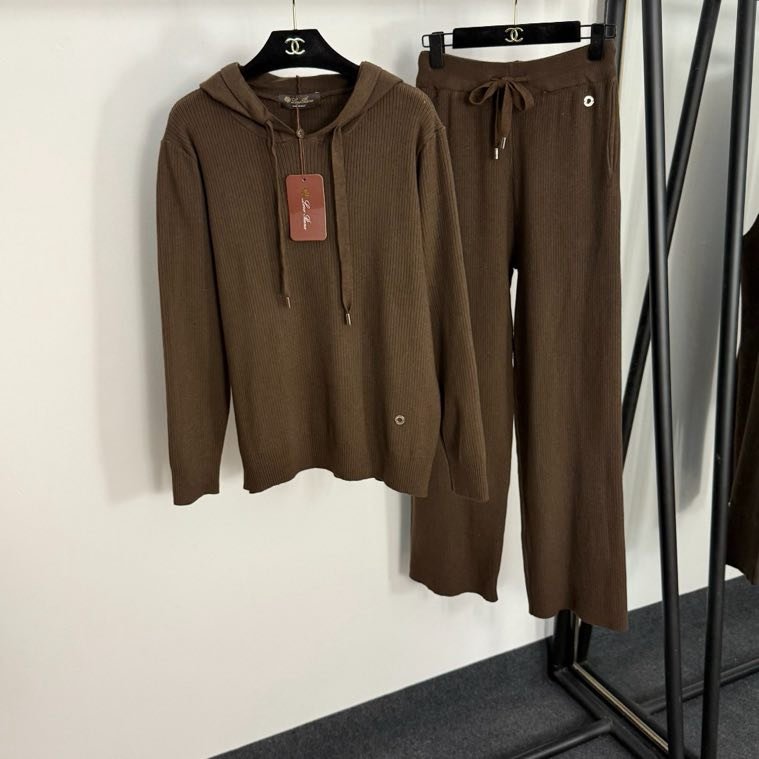 Костюм жіночий (толстовка і брюки) фото 4