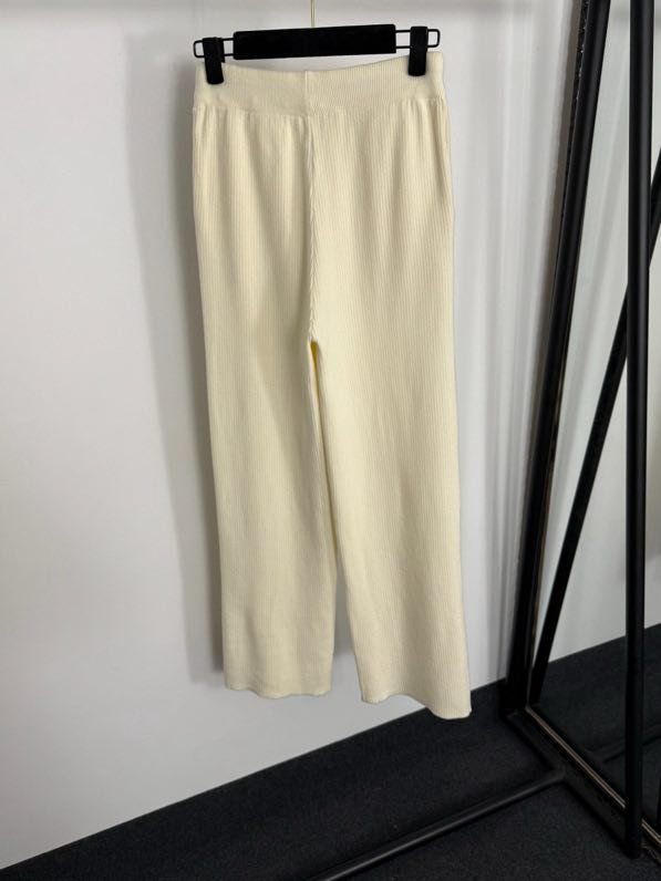 Костюм жіночий (толстовка і брюки) фото 9