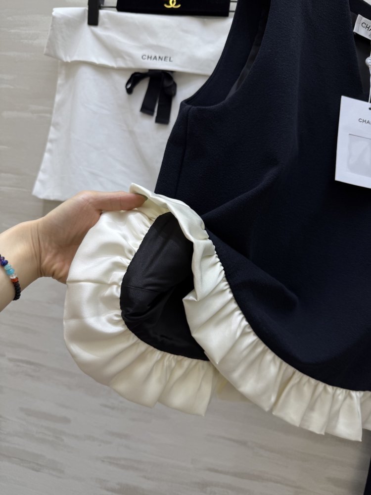 Костюм жіночий (жилет і довга спідниця) фото 6