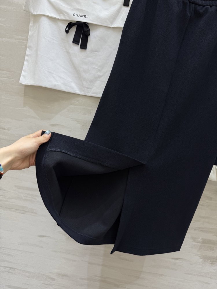 Костюм жіночий (жилет і довга спідниця) фото 9