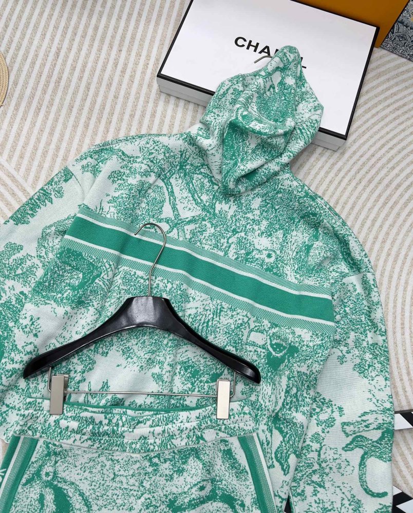 Костюм жіночий фото 10