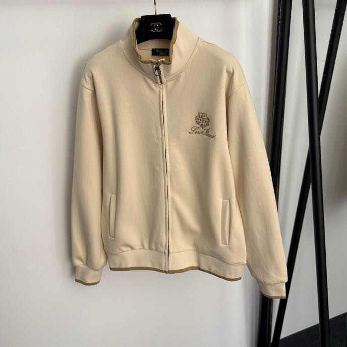 Костюм женский фото 13