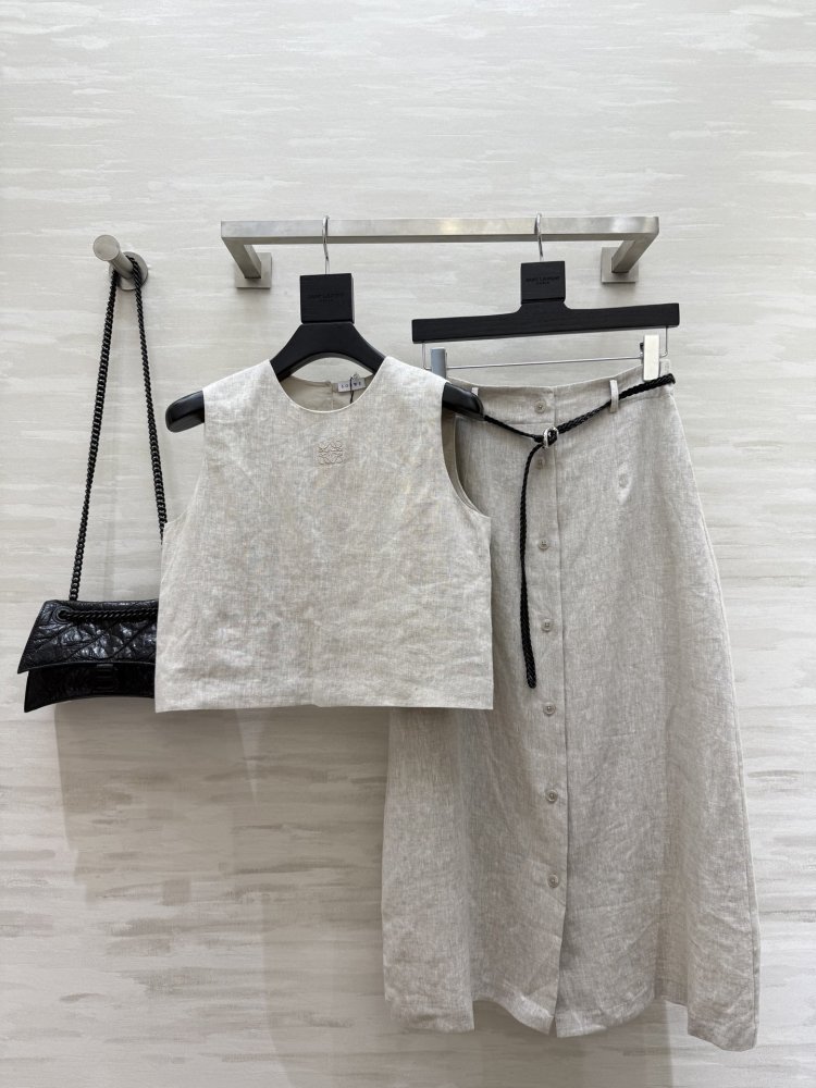 Костюм женский