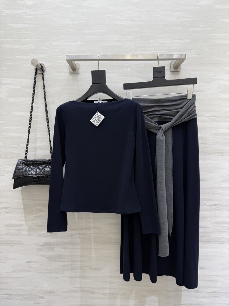 Костюм жіночий