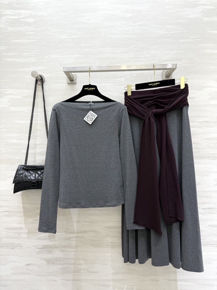 Костюм жіночий