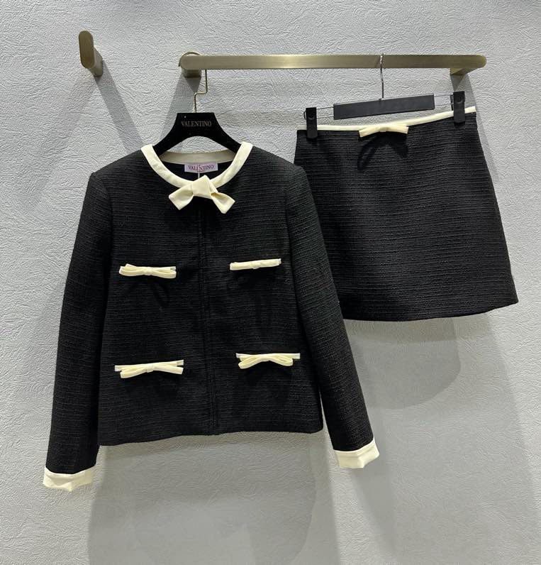 Костюм женский