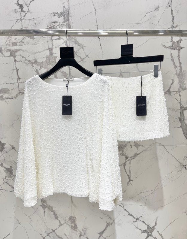 Костюм женский