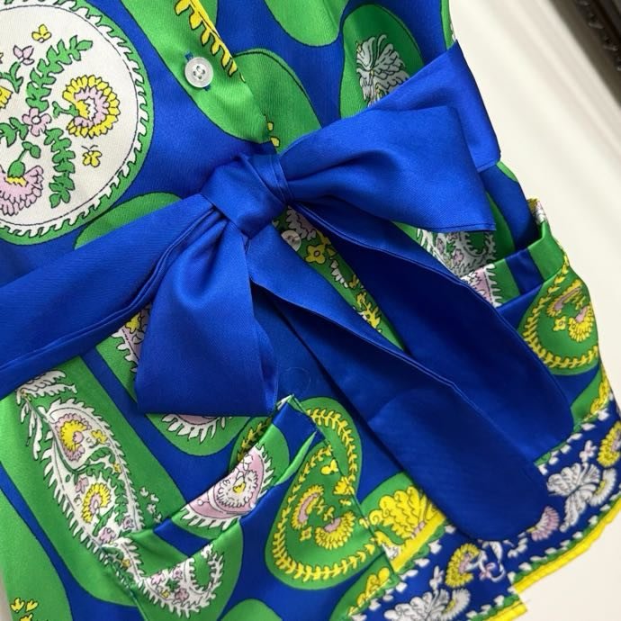 Костюм женский фото 2