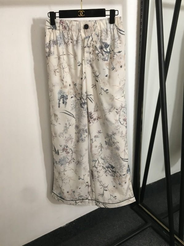 Костюм женский фото 2