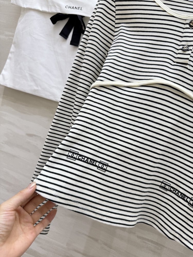 Костюм женский фото 2