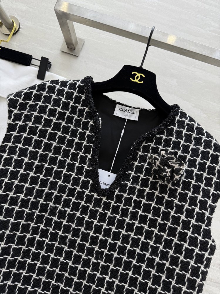 Костюм женский фото 2