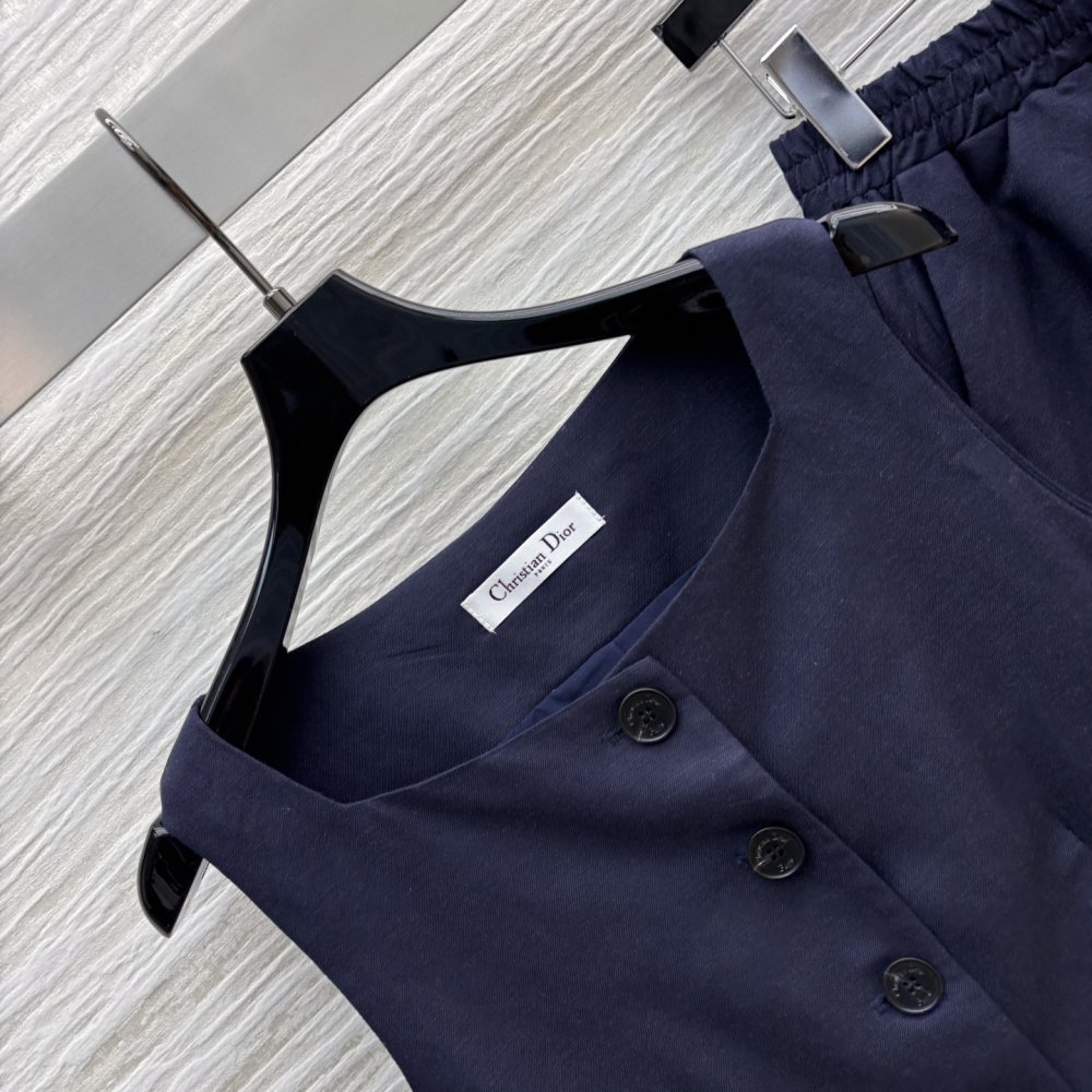 Костюм женский фото 2