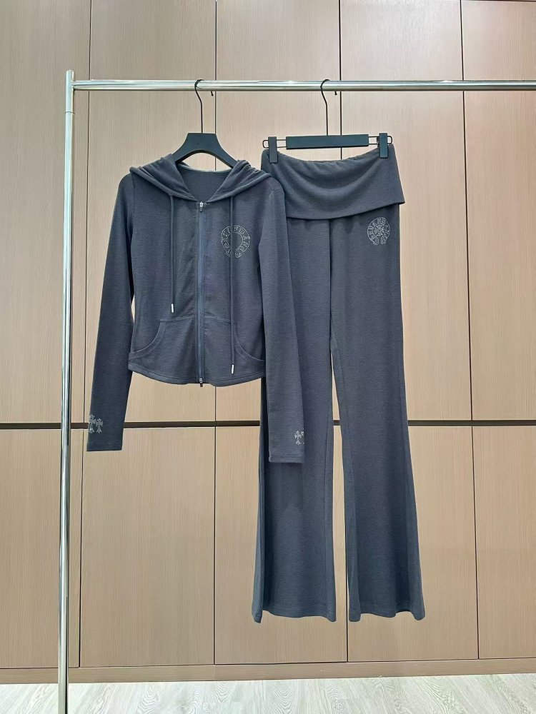 Костюм жіночий фото 2