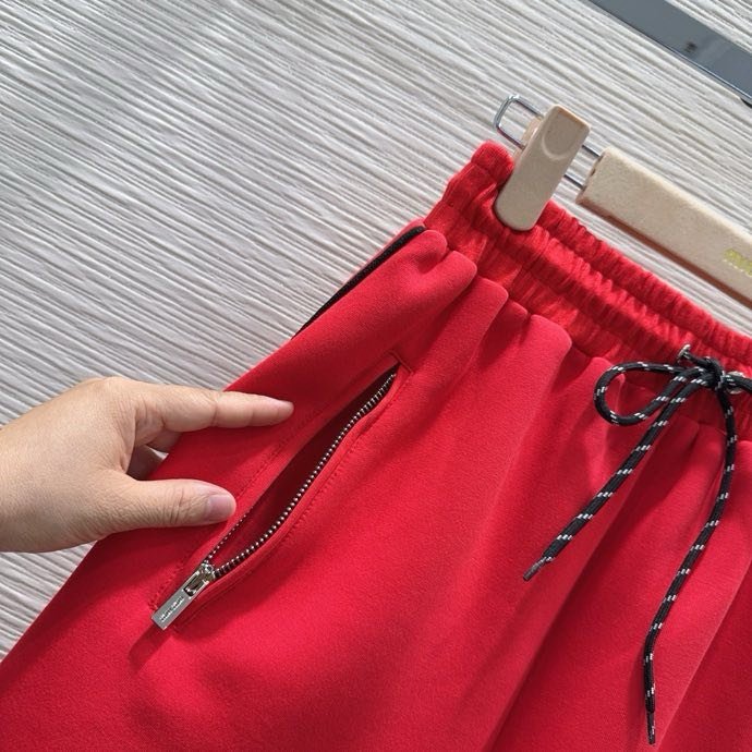 Костюм жіночий фото 2