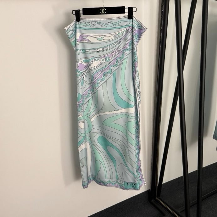 Костюм женский фото 2