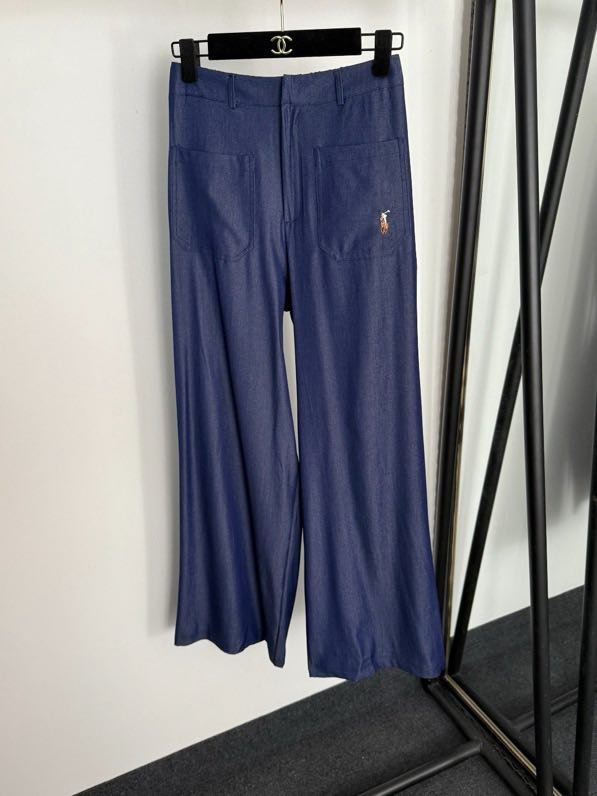 Костюм женский фото 2