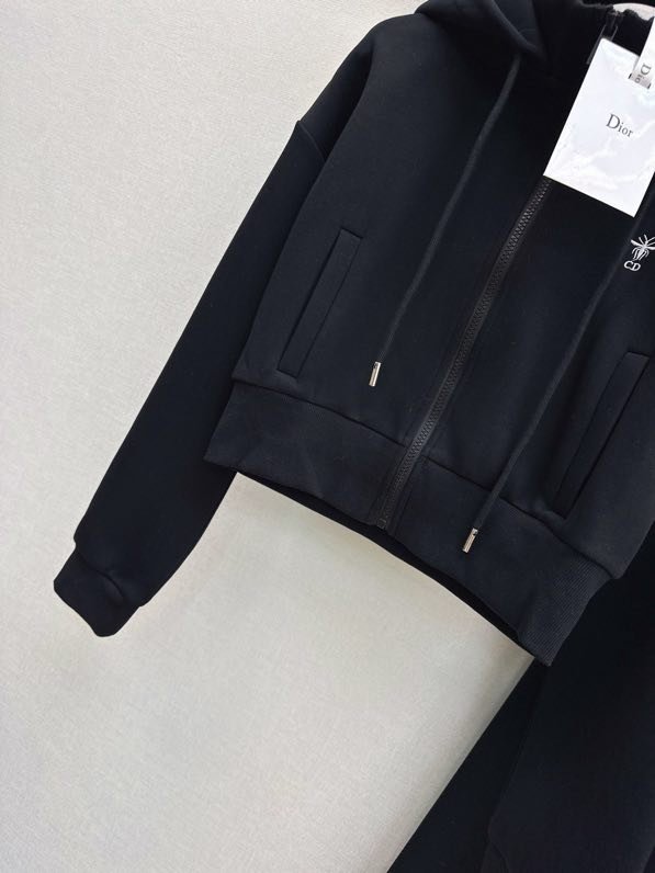 Костюм женский фото 2