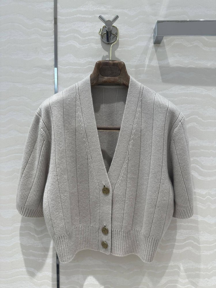 Костюм женский фото 2