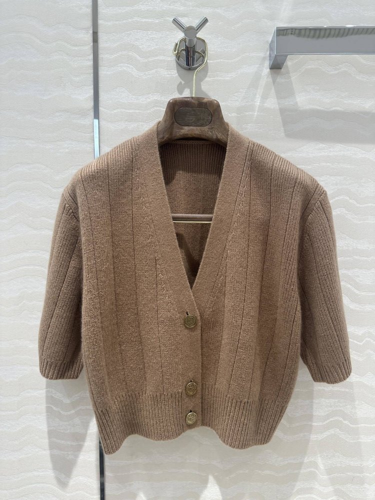 Костюм женский фото 2