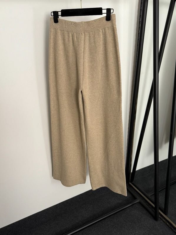 Costume female фото 2