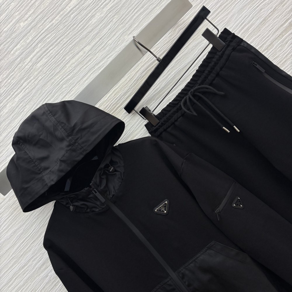 Костюм жіночий фото 2