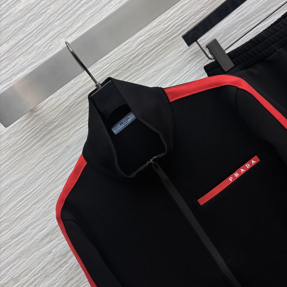 Костюм женский фото 2